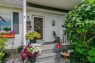 397 Connie Ct, Eastlake, OH 44095 - Photo 3