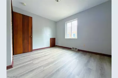 14330 Lakewood Heights Boulevard #UP, Oakwood, OH 44107 - Photo 11