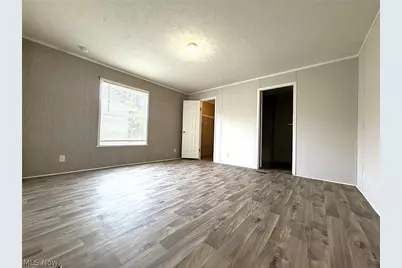 144 Virginia Avenue, Elyria, OH 44035 - Photo 23