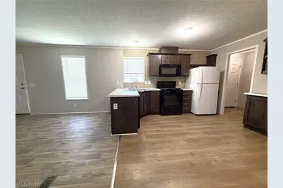 144 Virginia Avenue, Elyria, OH 44035 - Photo 9