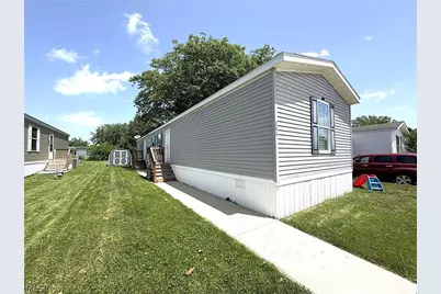 144 Virginia Avenue, Elyria, OH 44035 - Photo 1