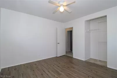 2327 Bel Aire Lane, Youngstown, OH 44514 - Photo 13