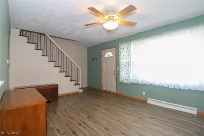 2327 Bel Aire Lane, Youngstown, OH 44514 - Photo 3