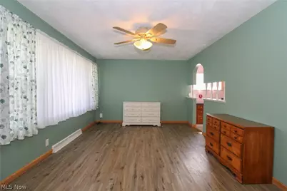 2327 Bel Aire Lane, Youngstown, OH 44514 - Photo 5