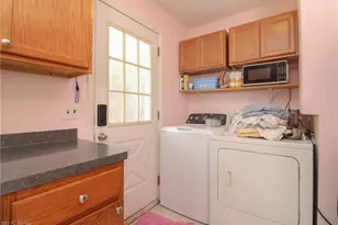 2327 Bel Aire Ln, Youngstown, OH 44514 - Photo 19