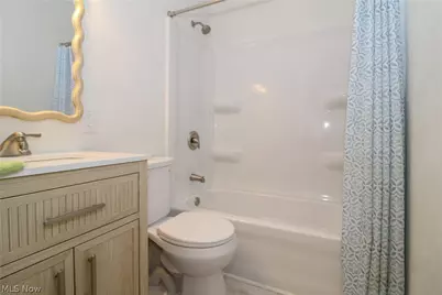 2327 Bel Aire Lane, Youngstown, OH 44514 - Photo 9