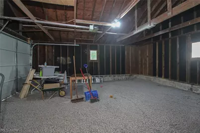 2327 Bel Aire Lane, Youngstown, OH 44514 - Photo 21