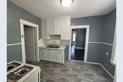 8910 Harris Avenue, Loveland, OH 44104 - Photo 17