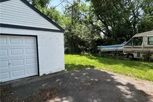 8910 Harris Ave, Loveland, OH 44104 - Photo 7