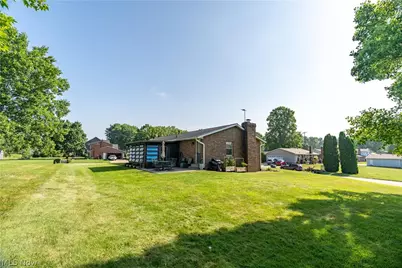 9412 Rohrland Street NW, Massillon, OH 44647 - Photo 7