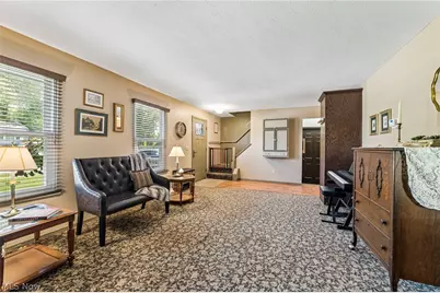 310 Bayshore Drive, Eastlake, OH 44095 - Photo 7