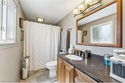 310 Bayshore Drive, Eastlake, OH 44095 - Photo 31