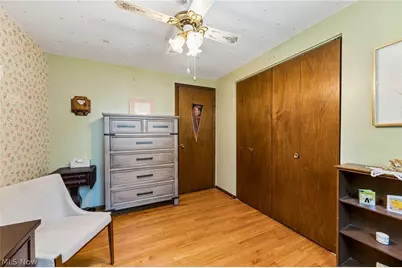 310 Bayshore Drive, Eastlake, OH 44095 - Photo 27