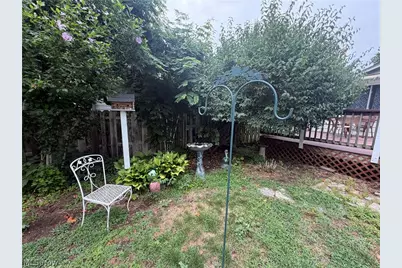 1088 Beachview Road, Willoughby, OH 44094 - Photo 17