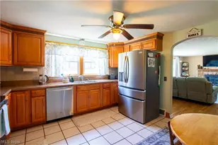 10381 Portage St NW, Canal Fulton, OH 44614 - Photo 5