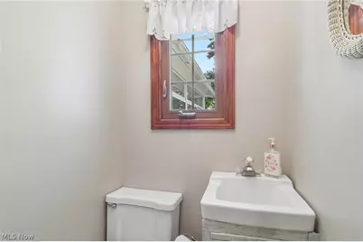 17590 Vermont Street, Grafton, OH 44044 - Photo 17