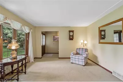 17590 Vermont Street, Grafton, OH 44044 - Photo 7