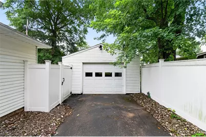 4185 Beckel Avenue NE, Sandyville, OH 44643 - Photo 5