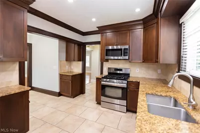 3530 Rocky River Drive, Loveland, OH 44111 - Photo 7