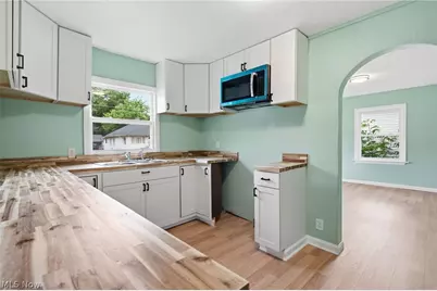 2116 25th Street NE, Canton, OH 44705 - Photo 5