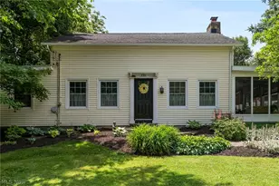 220 N Hambden St, Chardon, OH 44024 - Photo 33