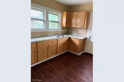 11805 Iowa Avenue, Loveland, OH 44108 - Photo 9