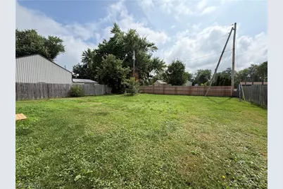591 Chestnut Street, Newcomerstown, OH 43832 - Photo 5