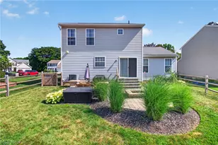 1938 Northgate Cir, Akron, OH 44320 - Photo 25