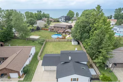 36473 Lake Shore Boulevard, Eastlake, OH 44095 - Photo 3