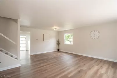 36473 Lake Shore Boulevard, Eastlake, OH 44095 - Photo 5