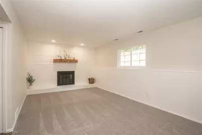 36473 Lake Shore Boulevard, Eastlake, OH 44095 - Photo 23