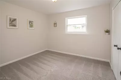36473 Lake Shore Boulevard, Eastlake, OH 44095 - Photo 27