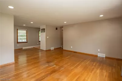 158 Miles Avenue NW, Canton, OH 44708 - Photo 5