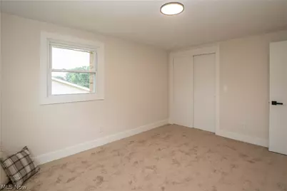 5550 Easton Street, Louisville, OH 44641 - Photo 15