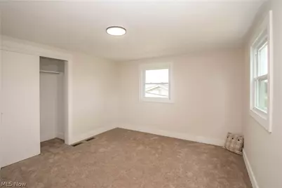 5550 Easton Street, Louisville, OH 44641 - Photo 13