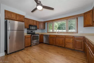 4325 Larchwood Circle NW, Canton, OH 44718 - Photo 17