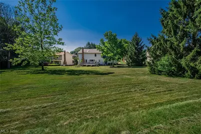 4325 Larchwood Circle NW, Canton, OH 44718 - Photo 5