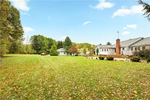 545 E Maple St, Hartville, OH 44632 - Photo 45