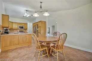 545 E Maple St, Hartville, OH 44632 - Photo 13