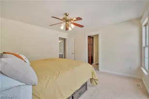 545 E Maple St, Hartville, OH 44632 - Photo 21