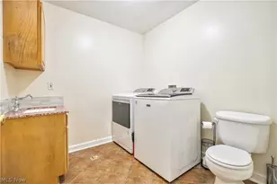 545 E Maple St, Hartville, OH 44632 - Photo 17