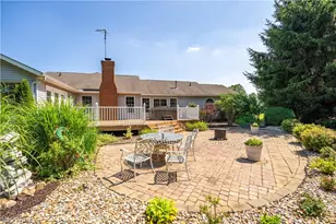 545 E Maple St, Hartville, OH 44632 - Photo 29