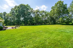 545 E Maple St, Hartville, OH 44632 - Photo 31