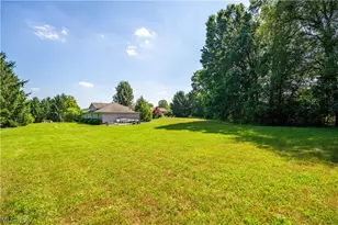 545 E Maple St, Hartville, OH 44632 - Photo 39