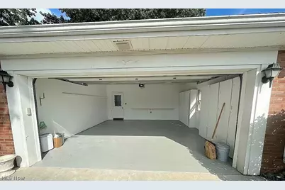 403 S McKinley Avenue, Dover, OH 44622 - Photo 35