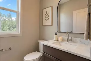 448 Bordeaux Blvd, Grandview Heights, OH 44147 - Photo 11