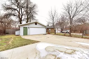 1618 Branch Ave, Loveland, OH 44113 - Photo 13