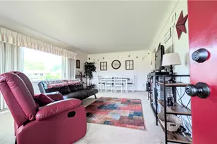 1099 Lake Rd, Conneaut, OH 44030 - Photo 9