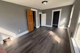 566 Sumner St, Akron, OH 44311 - Photo 7