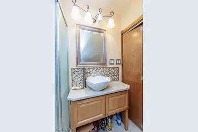 2774 W Royalton Road, Grandview Heights, OH 44147 - Photo 33